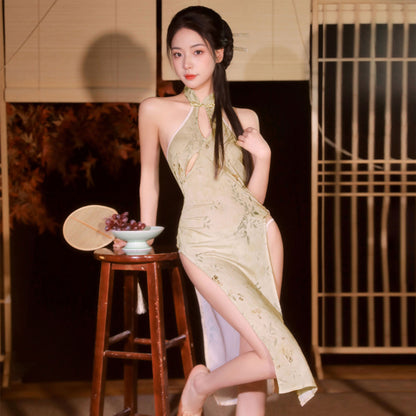 Fee Et Moi - Elegant Floral Halter Cheongsam Dress With High Slit