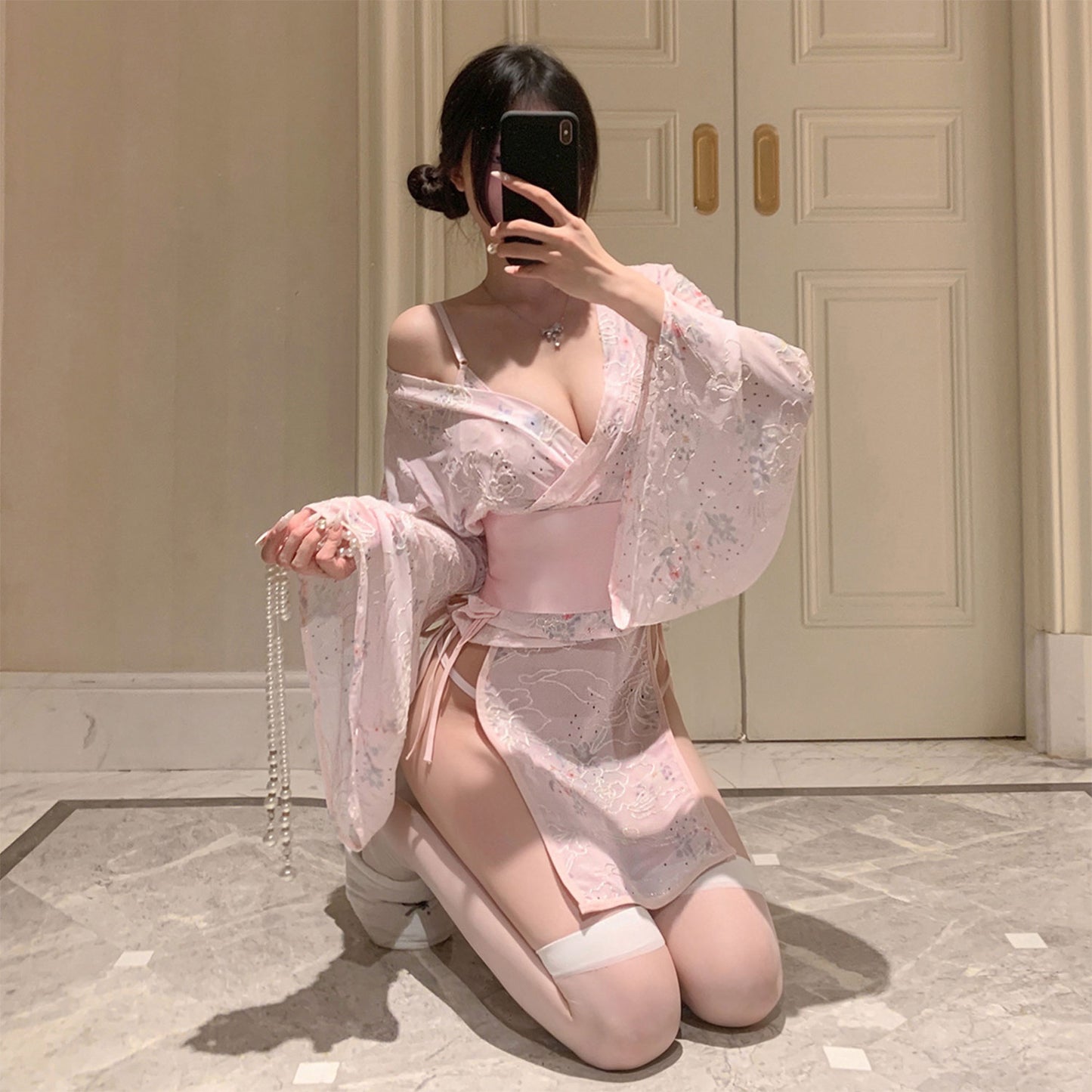 Fee Et Moi - Japanese Style Embroidered Kimono Pink One Size
