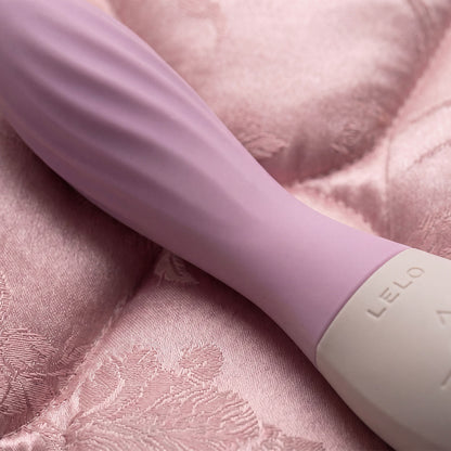 Lelo - Mona Twist App-Controlled G-Spot Vibrator Lavender