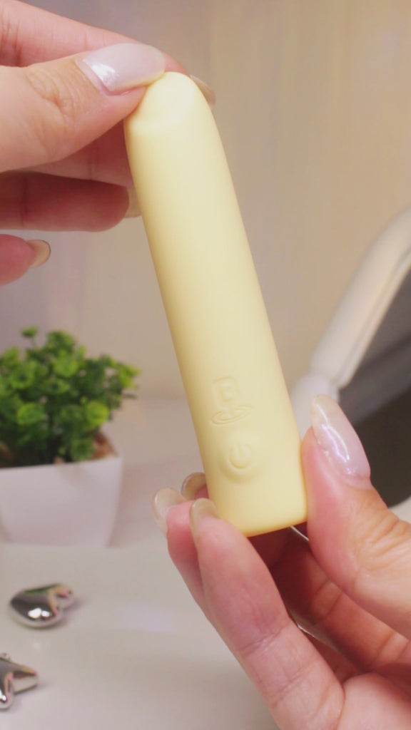 Blenva Bella Bullet Vibrator – Everyday Essential