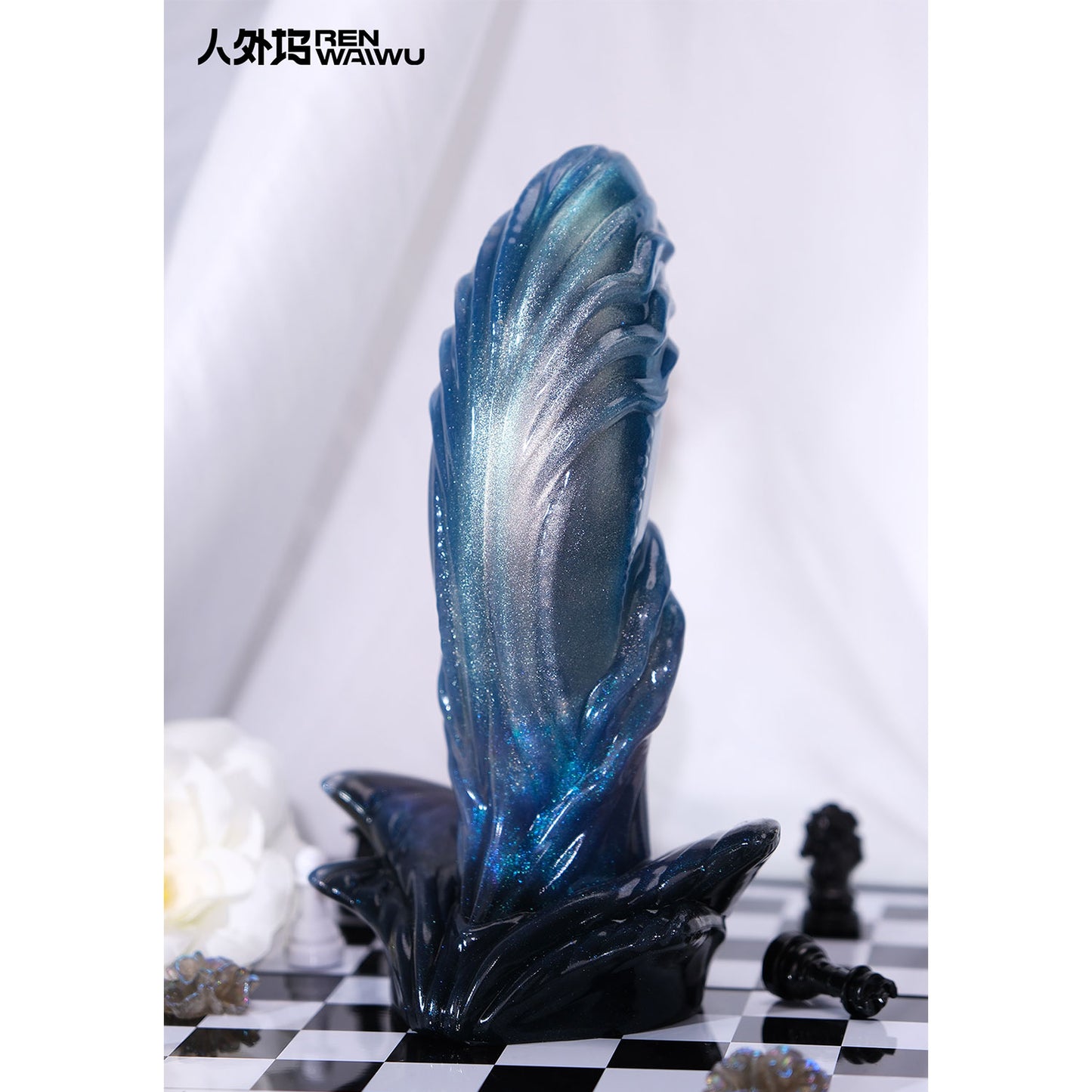 Ren Waiwu - Cang Ming 6.5-inch Platinum Silicone Dildo