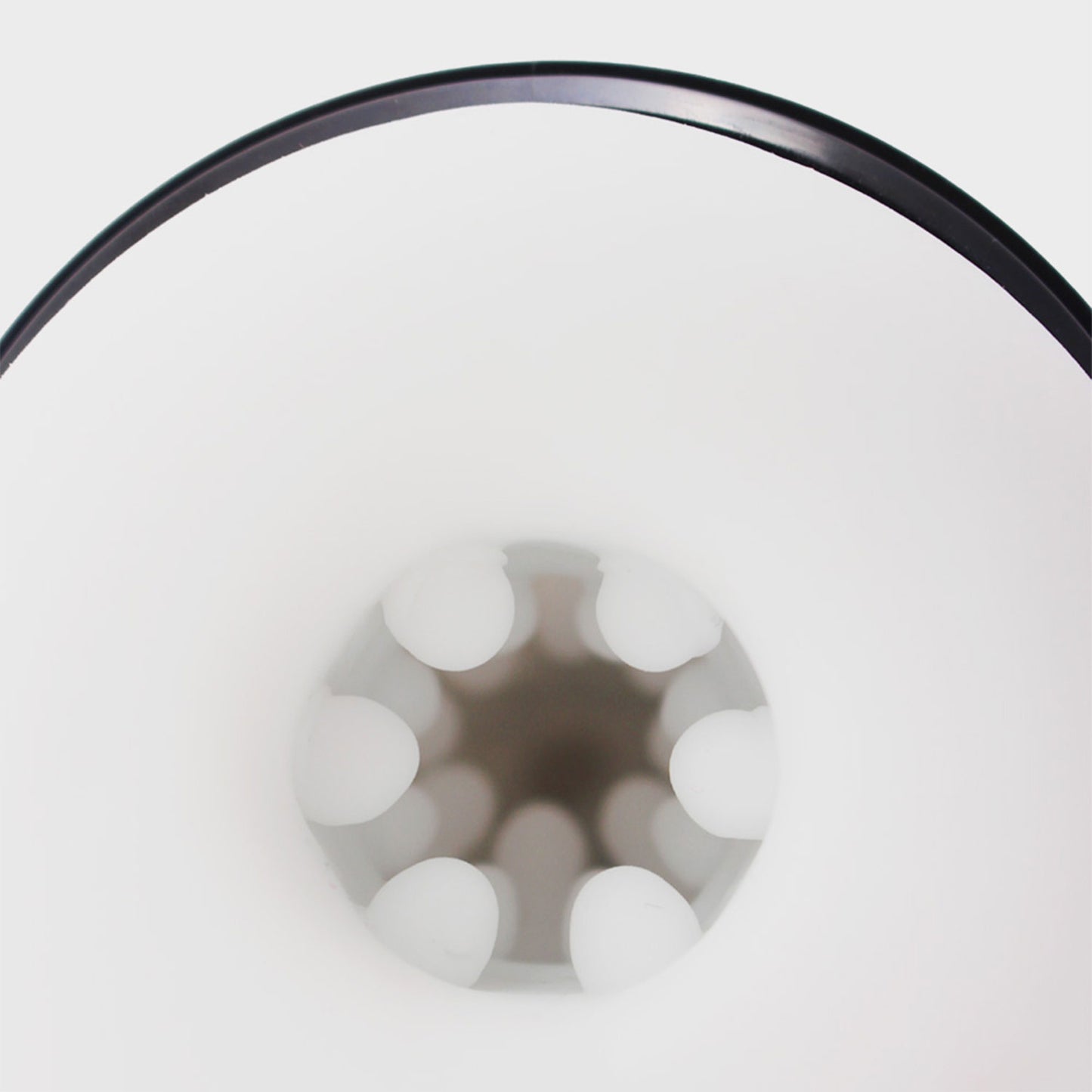 The Horny Company - Shiok - Titan Swagger Automatic Thrusting and Rotating Stroker